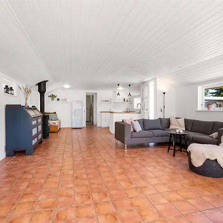 Lagho - 400m From The Sea By Interhome Bøtø By