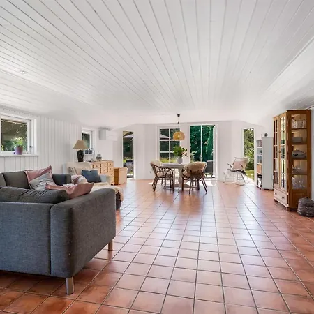 Lagho - 400m From The Sea By Interhome Bøtø By